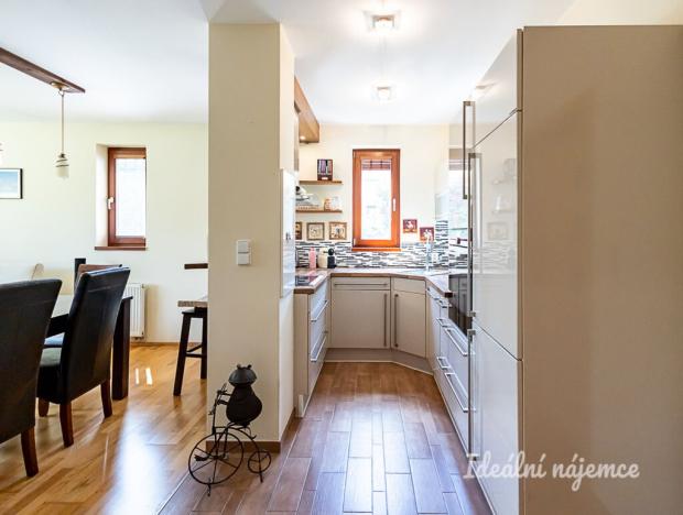 Pronájem rodinného domu, Měšice, Nad Babím dolem, 131 m2