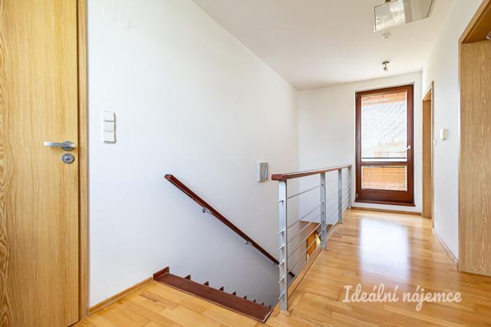 Pronájem rodinného domu, Měšice, Nad Babím dolem, 131 m2