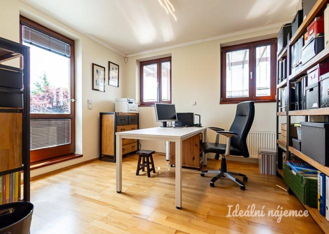 Pronájem rodinného domu, Měšice, Nad Babím dolem, 131 m2