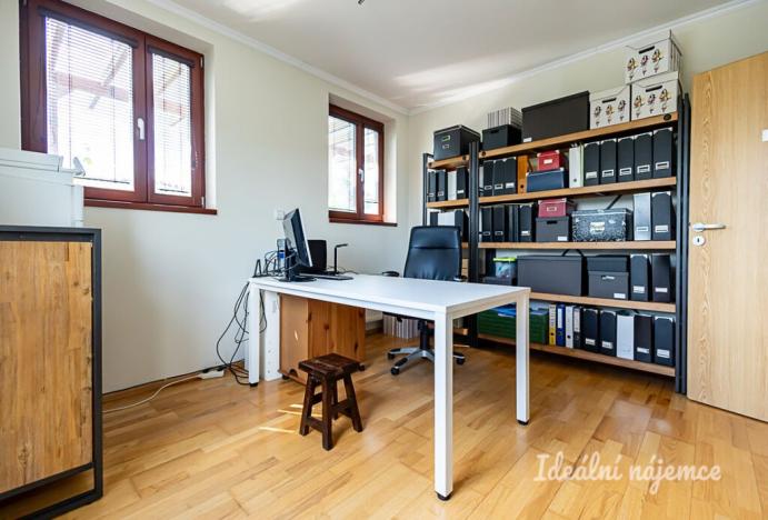 Pronájem rodinného domu, Měšice, Nad Babím dolem, 131 m2