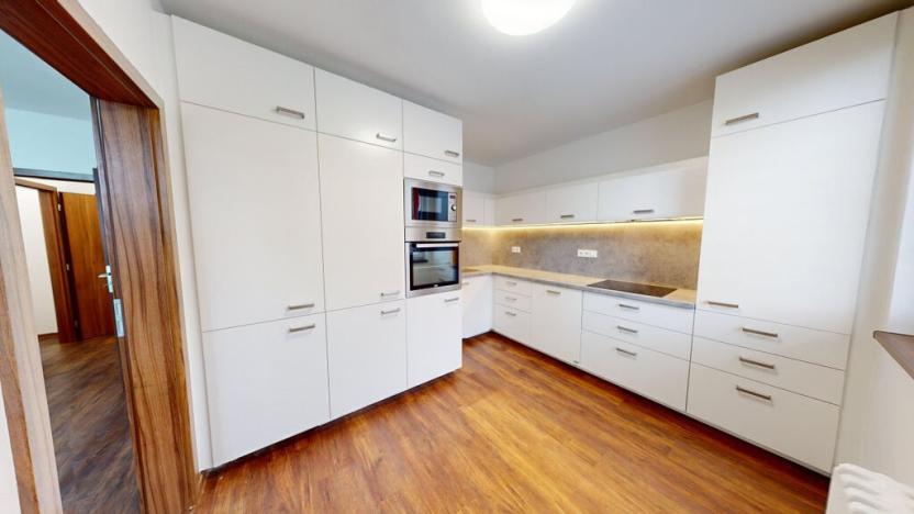 Pronájem bytu 2+1, Otrokovice, Nádražní, 60 m2