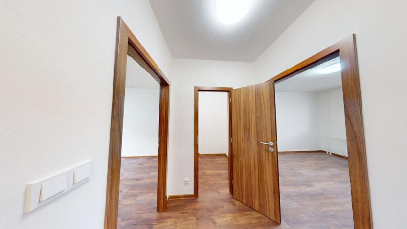 Pronájem bytu 2+1, Otrokovice, Nádražní, 60 m2