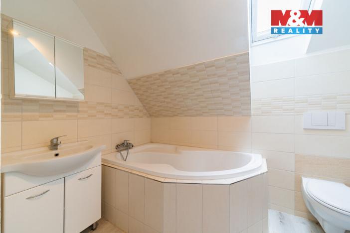 Prodej rodinného domu, Plesná, Kostelní, 180 m2