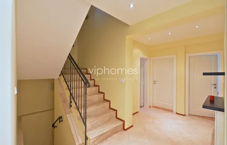 Pronájem vily, Horoměřice, Za Dvorem, 330 m2