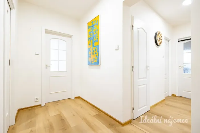 Pronájem bytu 3+1, Praha - Kobylisy, Kurkova, 92 m2