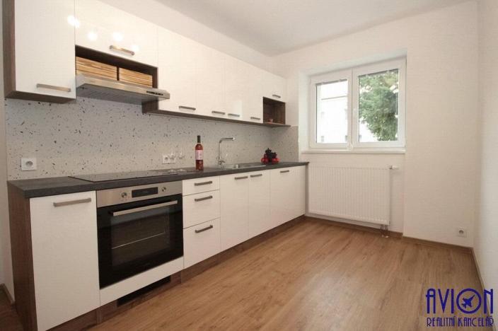 Pronájem bytu 2+1, Kolín - Kolín II, Na Magistrále, 54 m2