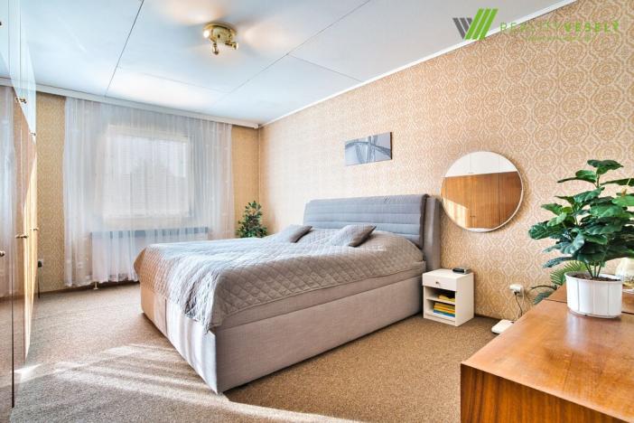 Prodej rodinného domu, Hluboké Dvory, 190 m2