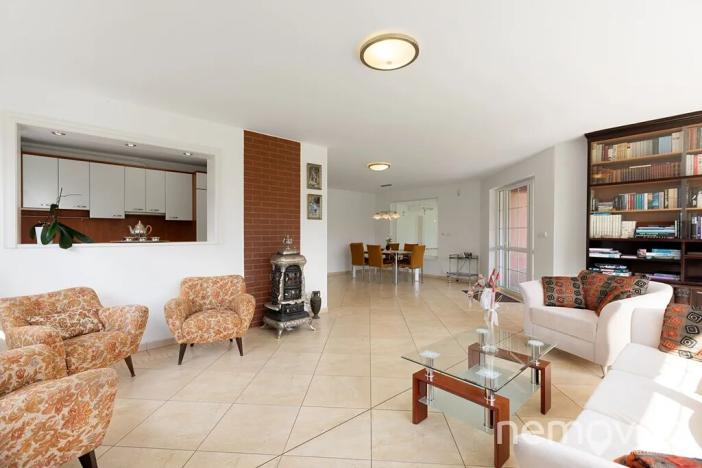 Prodej rodinného domu, Křížkový Újezdec, 412 m2