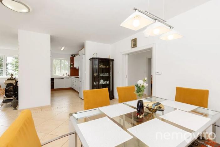 Prodej rodinného domu, Křížkový Újezdec, 412 m2