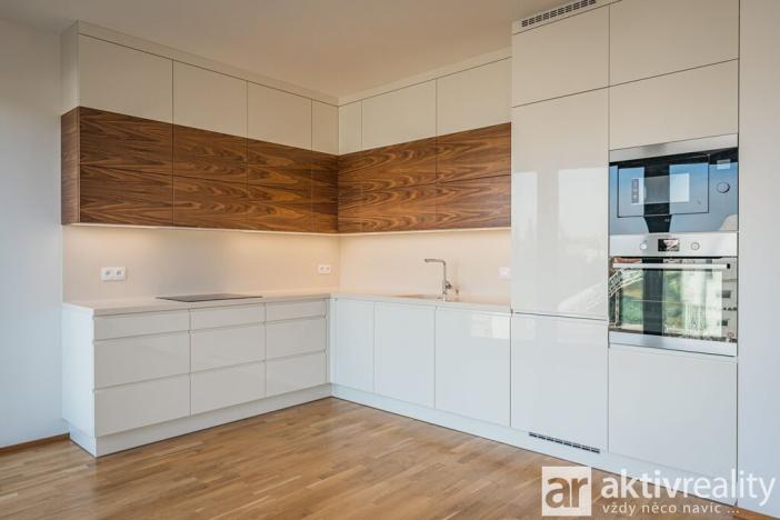 Pronájem bytu 5+kk, Praha - Karlín, Breitfeldova, 155 m2