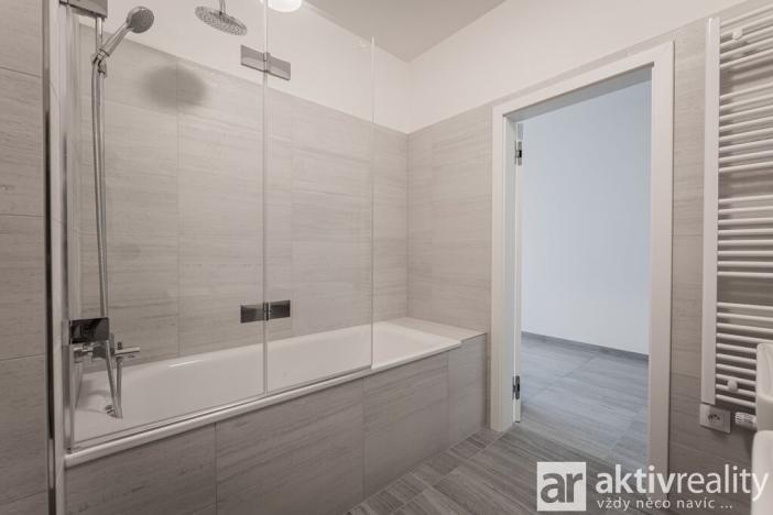 Pronájem bytu 5+kk, Praha - Karlín, Breitfeldova, 155 m2