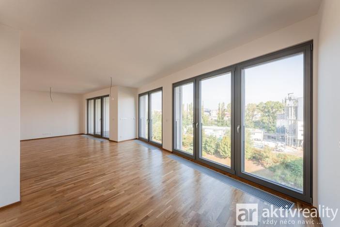 Pronájem bytu 5+kk, Praha - Karlín, Breitfeldova, 155 m2