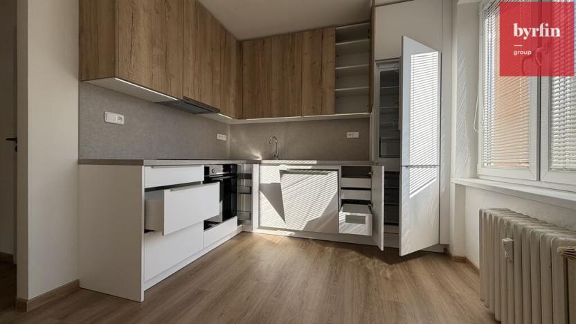 Pronájem bytu 4+1, Opava, 17. listopadu, 87 m2