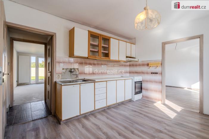 Prodej rodinného domu, Vědomice, Vetelská, 460 m2