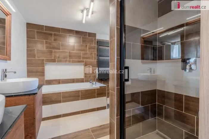 Prodej rodinného domu, Vědomice, Vetelská, 460 m2
