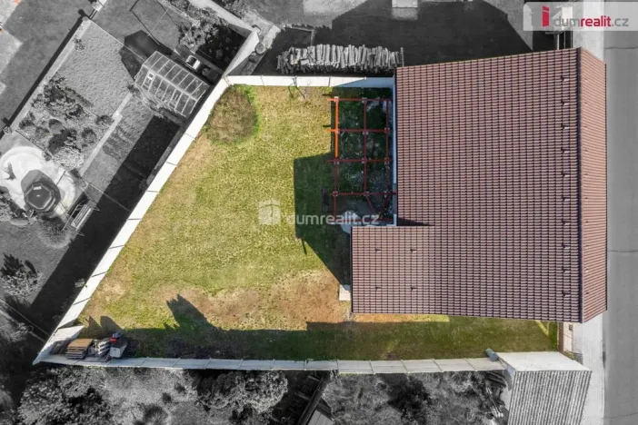 Prodej rodinného domu, Vědomice, Vetelská, 460 m2