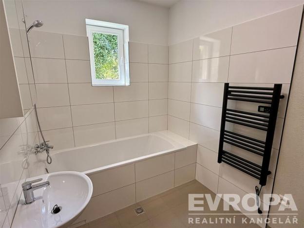 Pronájem bytu 2+1, Praha - Hostivař, V nových domcích, 61 m2