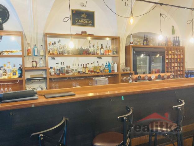 Pronájem restaurace, Opava - Město, Dolní náměstí, 150 m2