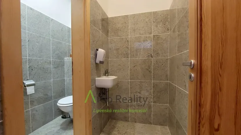 Pronájem komerční nemovitosti, Lipno nad Vltavou, 62 m2