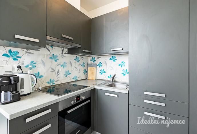 Pronájem bytu 2+kk, Praha - Nové Město, Sokolská, 49 m2