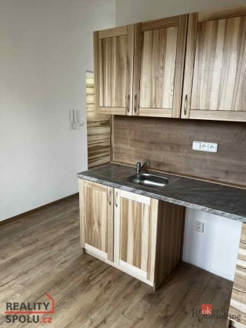 Pronájem bytu 1+kk, Horní Benešov, 16 m2