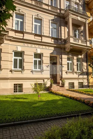 Prodej bytu 2+kk, Karlovy Vary, Sadová, 49 m2