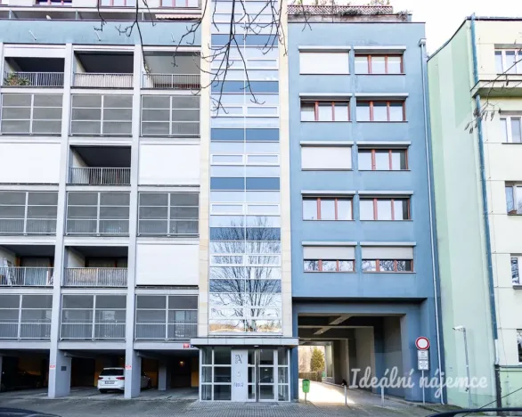 Pronájem bytu 1+kk, Praha - Vysočany, Podnádražní, 22 m2