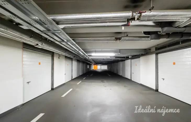 Pronájem bytu 1+kk, Praha - Vysočany, Podnádražní, 22 m2