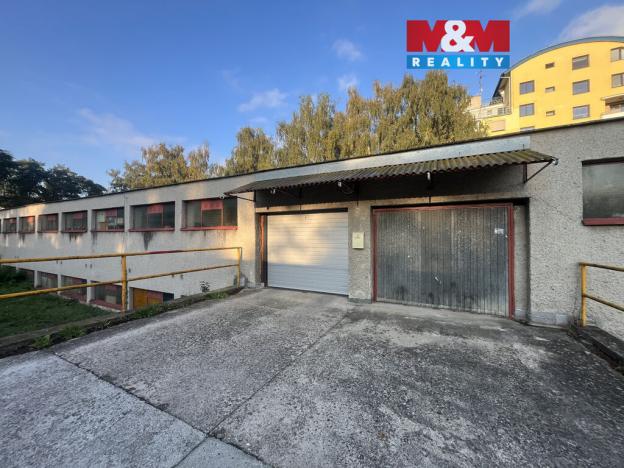 Pronájem garáže, Zlín, Dřevnická, 21 m2