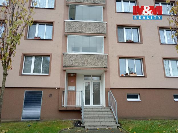 Pronájem bytu 2+kk, Louny, Petra Obrovce, 36 m2