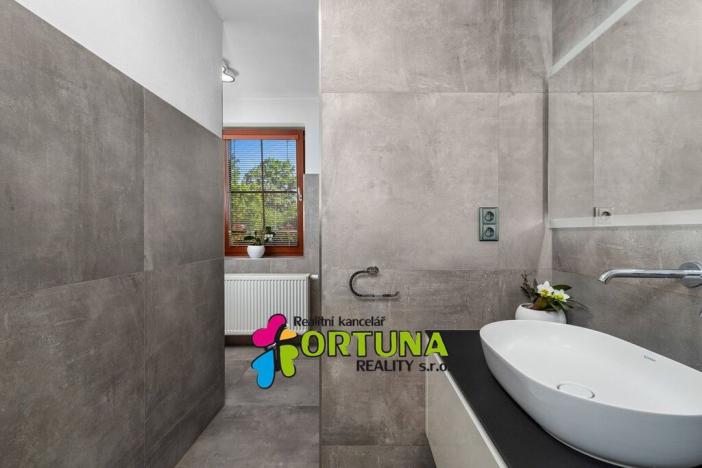 Prodej rodinného domu, Úsilné, 159 m2