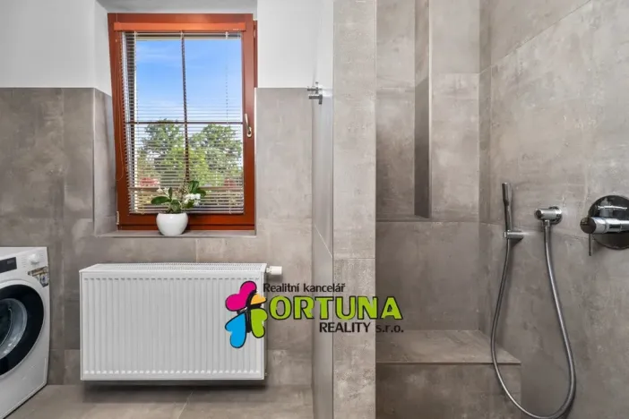 Prodej rodinného domu, Úsilné, 159 m2