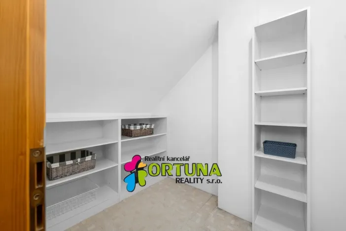 Prodej rodinného domu, Úsilné, 159 m2