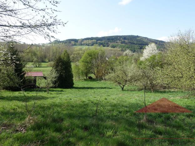 Pronájem zahrady, Hrádek, 2267 m2