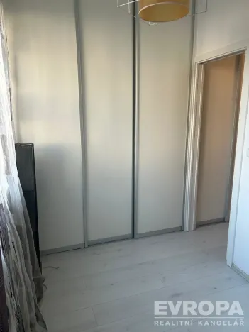 Prodej bytu 2+kk, Praha - Bubeneč, Národní obrany, 50 m2