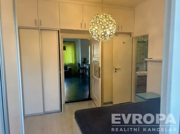 Prodej bytu 3+kk, Praha - Bubeneč, Národní obrany, 50 m2