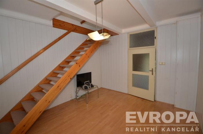 Prodej atypického bytu, Praha - Hloubětín, Klánovická, 54 m2