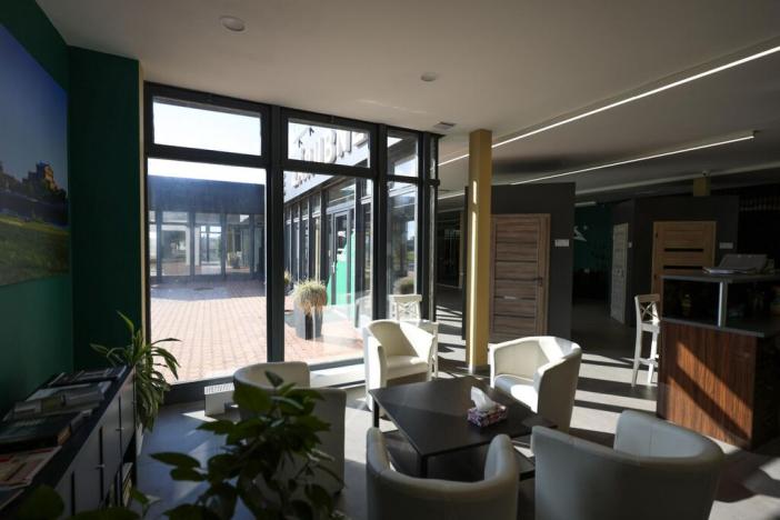 Prodej obchodního prostoru, Roudnice nad Labem, Hornická, 1074 m2