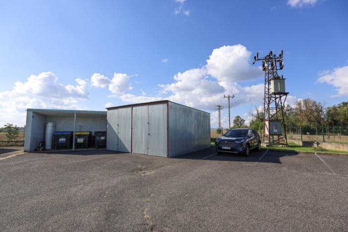 Prodej obchodního prostoru, Roudnice nad Labem, Hornická, 1074 m2