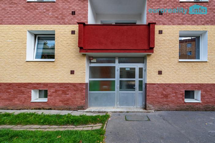 Prodej bytu 3+1, Rotava, Sídliště, 75 m2