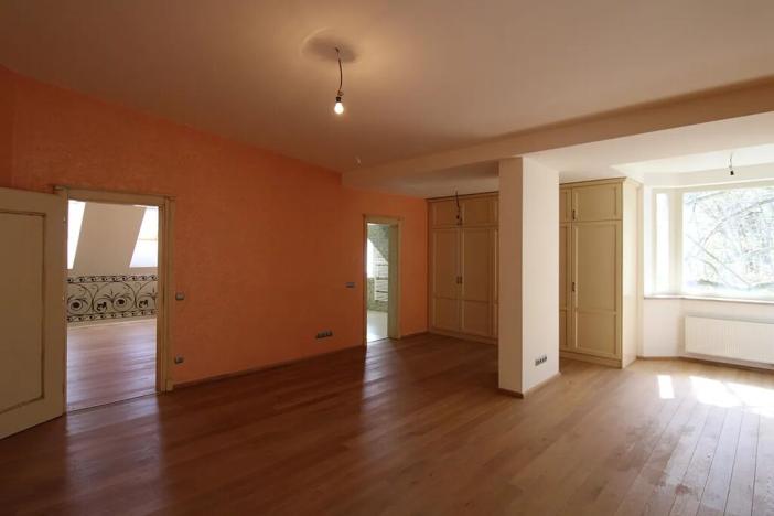 Prodej bytu 4+kk, Karlovy Vary, Pod Jelením skokem, 191 m2