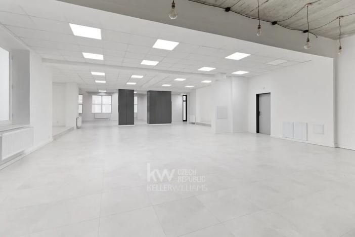 Pronájem kanceláře, Tábor, Berlínská, 427 m2