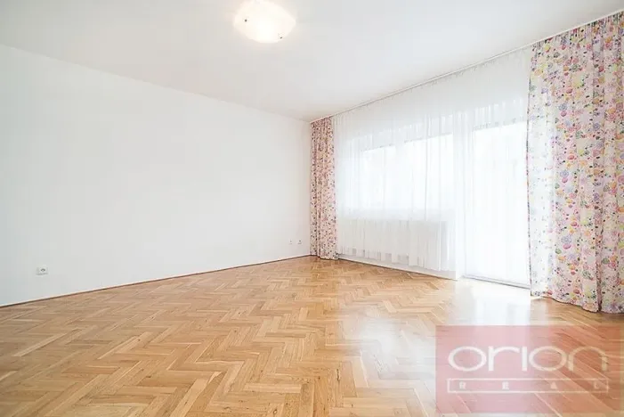 Pronájem rodinného domu, Praha - Břevnov, Slezanů, 350 m2