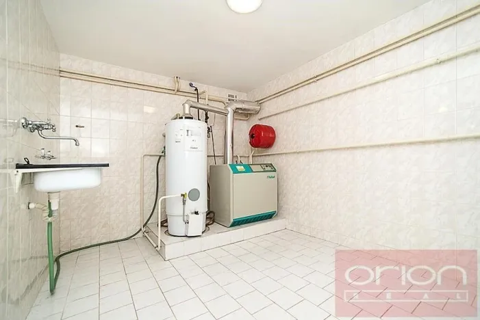 Pronájem rodinného domu, Praha - Břevnov, Slezanů, 350 m2