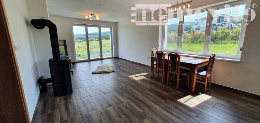Pronájem rodinného domu, Svinaře, 154 m2