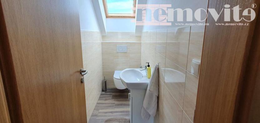 Pronájem rodinného domu, Svinaře, 154 m2