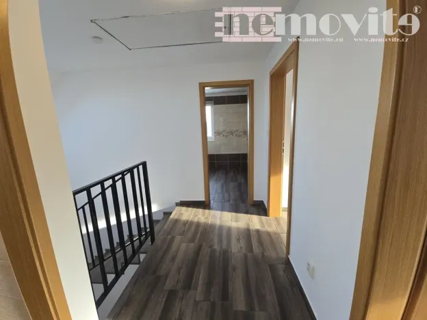 Pronájem rodinného domu, Svinaře, 154 m2