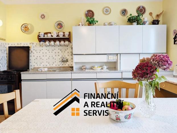 Prodej rodinného domu, Semčice, 221 m2