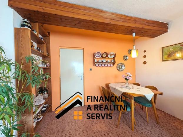 Prodej rodinného domu, Semčice, 221 m2