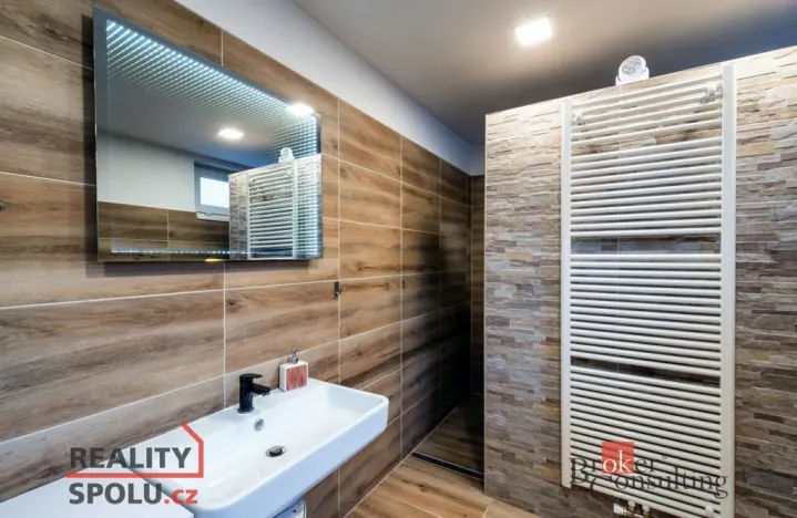 Prodej rodinného domu, Odrovice, 386 m2